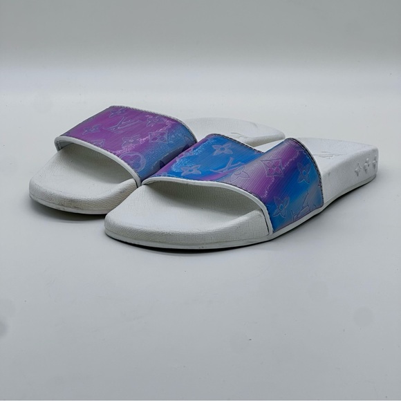 Louis Vuitton Iridescent Prism Monogram Slides. Size 12 - Picture 3 of 9